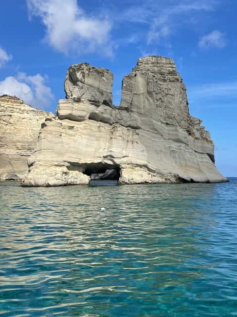 Milos: Self-Driving Boat Tour to Kleftiko - The Sum Up