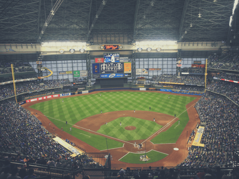 milwaukee-brewers-baseball-game-at-american-family-field