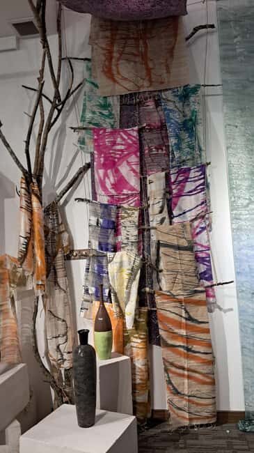 Mimosa Gallery Entry Ticket with Drink & Pastry - Discovering the Charm of Mimosa Gallery in à Lt