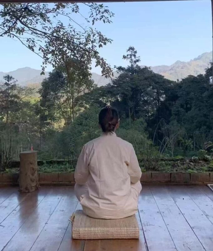 Mindful Serenity: A Day of Zen Practice in Mount. Emei - Key Points