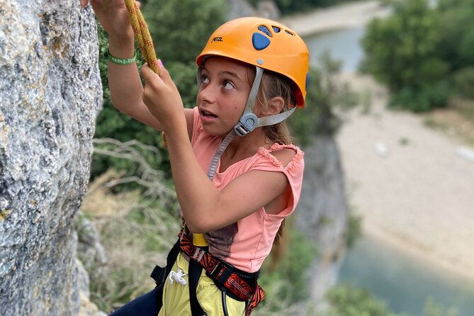 mini-adventure-raid-of-pont-darc-canoeing-climbing-and-via-corda