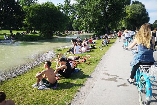 mini-classic-bike-tour-incl-beer-garden-stop-4pm