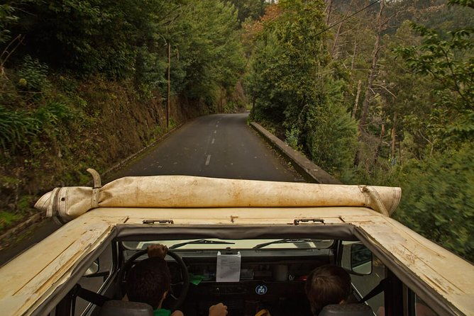 mini-combo-east-challenge-jeep-safari-levada-walk