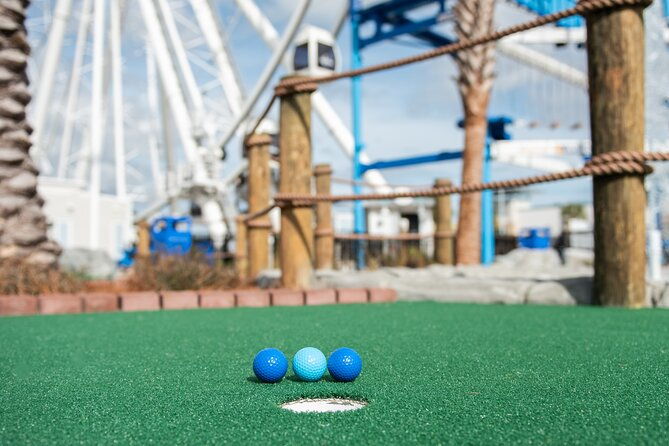 mini-golf-beneath-skywheel-panama-city-beach