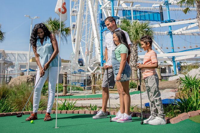 mini-golf-beneath-skywheel-panama-city-beach