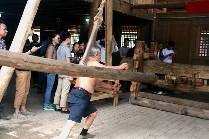 Mini Group CityWalk: Guilin Scenic and Outskirts Ancient Town - Who Should Consider This Tour?