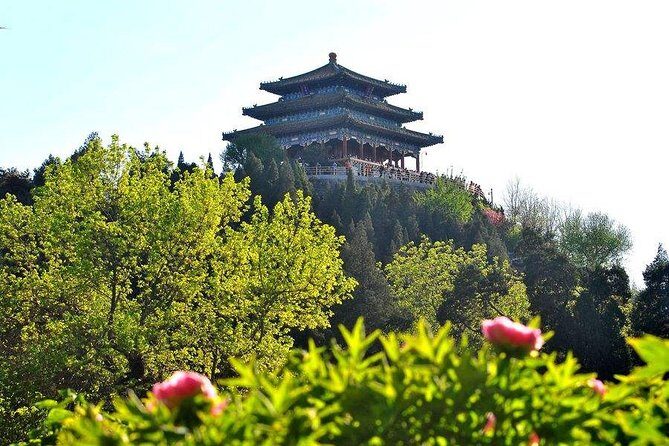 Mini Group Tour: Jingshan Hill, Beihai Park, Prince Kung's Mansion, Lama Temple - Key Points