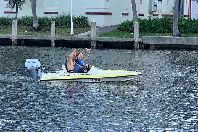 mini-powerboat-rental