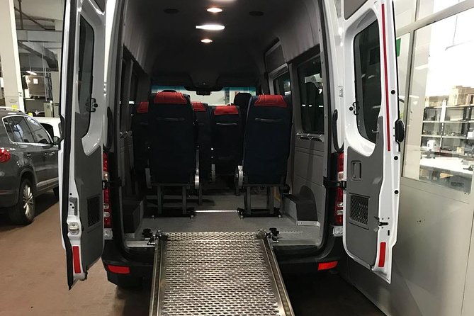 minivan-suitable-for-transporting-disabled-people-with-a-wheelchair