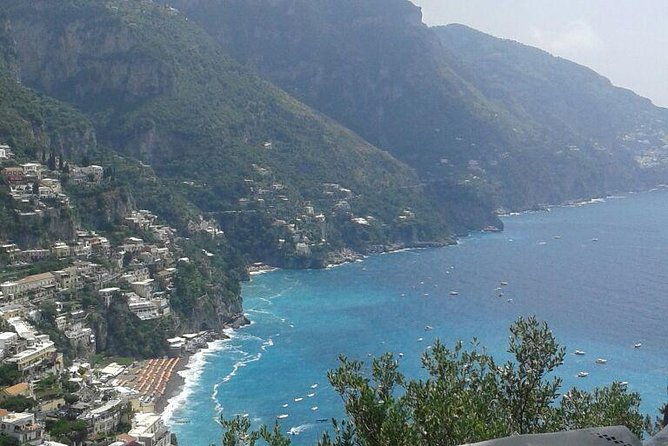 minivan-tour-amalfi-ravello-and-pompeii-with-driver-2