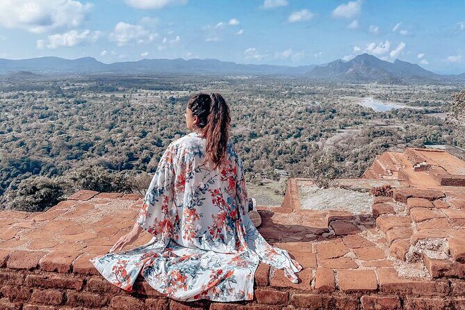 Minneriya National Park and Sigiriya Day Trip from Kalutara - Exploring the Tour: A Detailed Breakdown