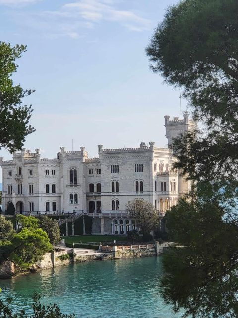 miramare-the-most-romantic-beautiful-and-sad-castle