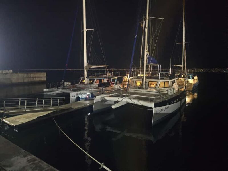 Mirissa: Stargazing Yacht Cruise with Dinner and Wine - Key Points