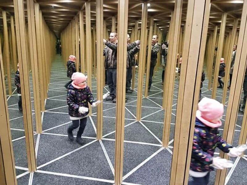 Mirror Maze and Hall of Laughter- Crooked Mirrors - Discovering the Mirror Maze and Hall of Laughter in Český Krumlov