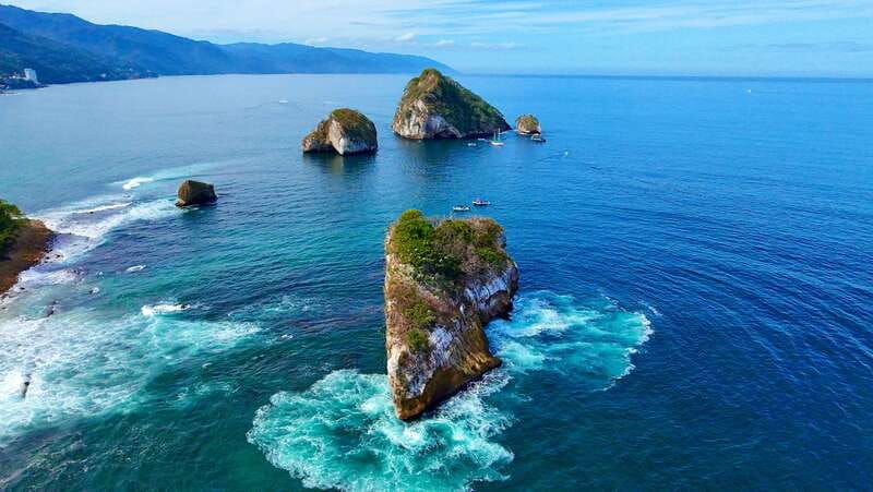 mismaloya-snorkeling-cliff-jumping-and-beach-tour