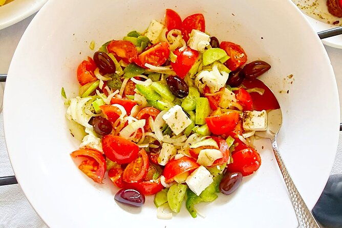 miss-anna-santorini-cooking-class-2