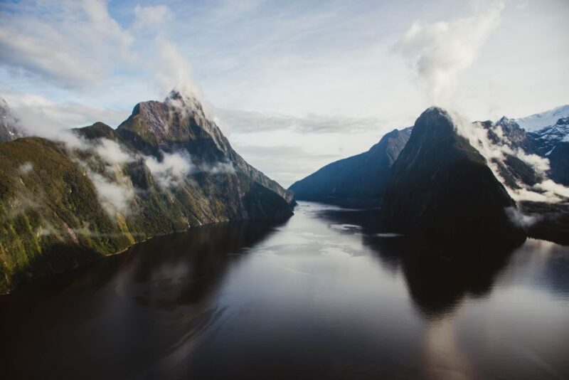 Mitre Peak | Helicopter Flight | Milford Helicopters - An Overview of Milford Helicopters Helicopter Flight