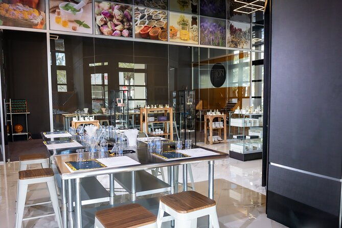 mix-and-match-perfume-making-experience