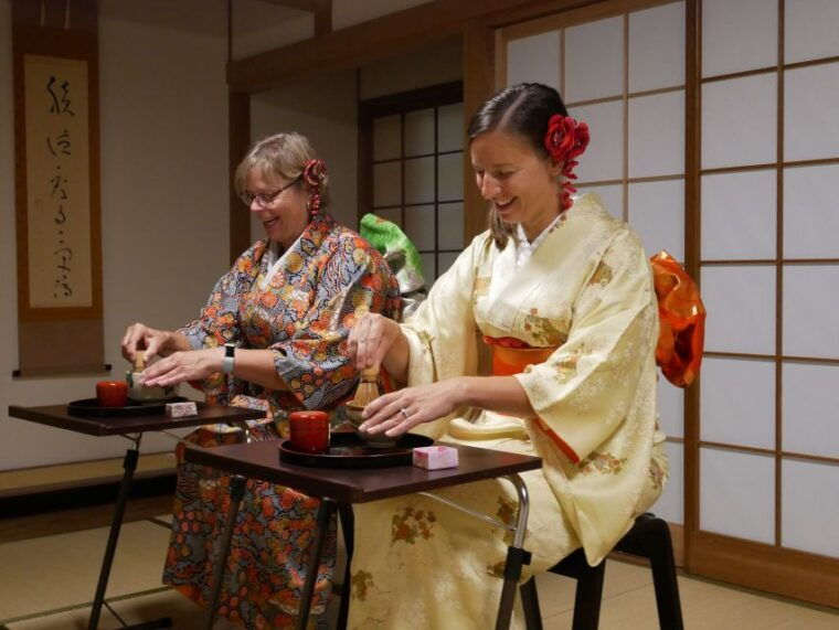 miyajima-cultural-experience-in-a-kimono
