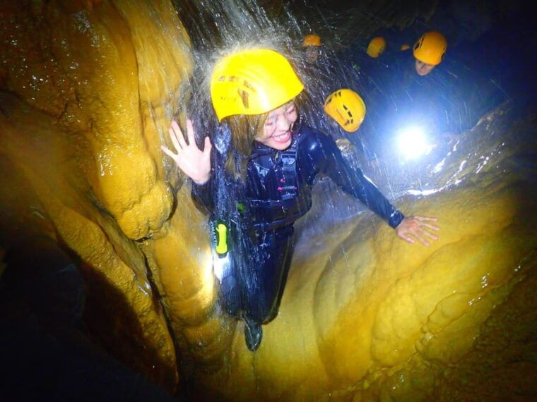 miyako-island-pumpkin-limestone-caving-kayaking