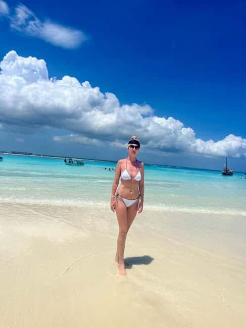 MNEMBA DOLPHIN TOUR, SPICE FARM TOUR & THE LAGOON AQUARIUM - A Day in Zanzibar: What to Expect from This Tour