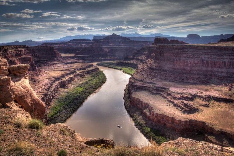 moab-calm-water-cruise-in-inflatable-boat-on-colorado-river