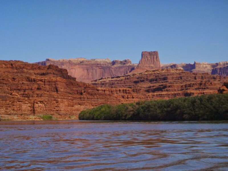 moab-calm-water-cruise-in-inflatable-boat-on-colorado-river