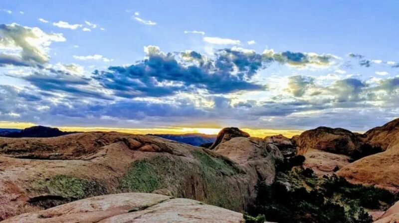 Moab: Hell's Revenge "Beast" 4x4 Adventure Tour - The Highlights and Unique Aspects