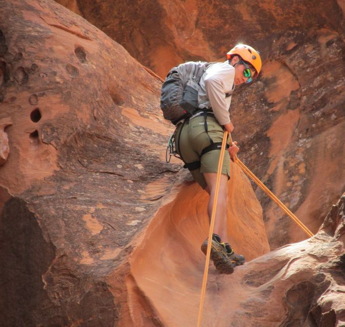 moab-morning-or-afternoon-half-day-rappelling-tour