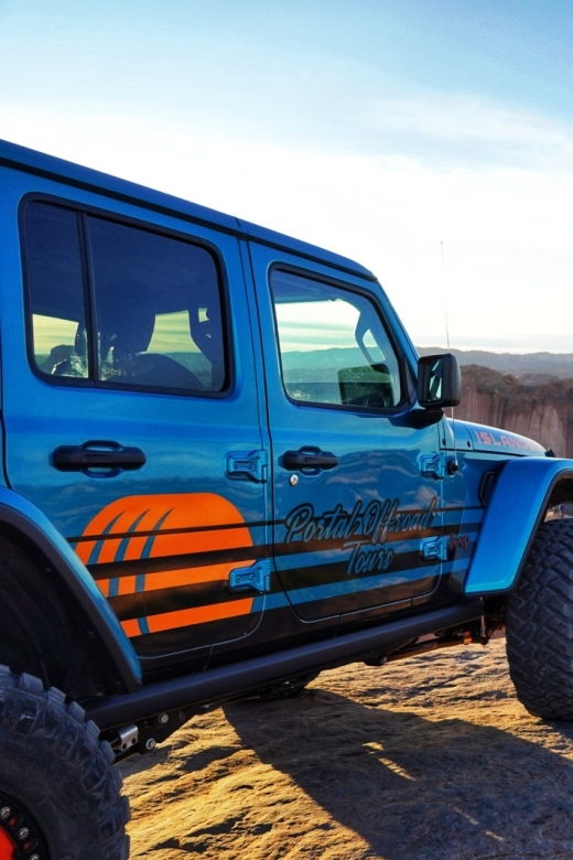 moab-off-road-hells-revenge-trail-private-jeep-tour