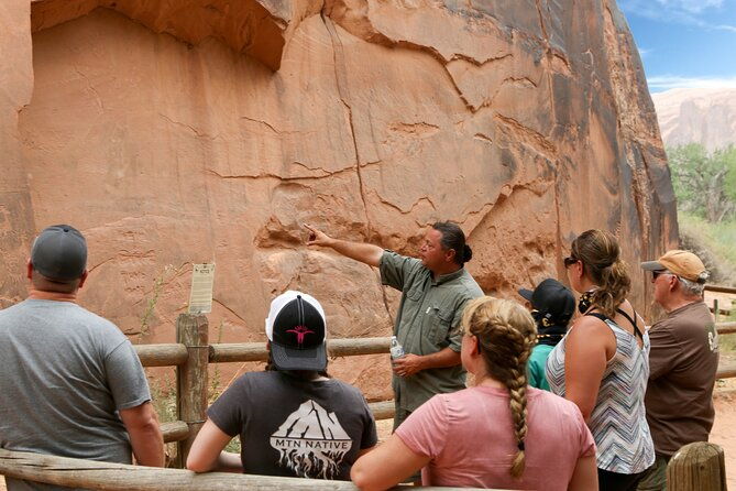 moab-private-petroglyph-scenic-tour