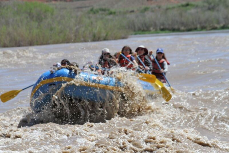 moab-whitewater-rafting-on-the-colorado-river