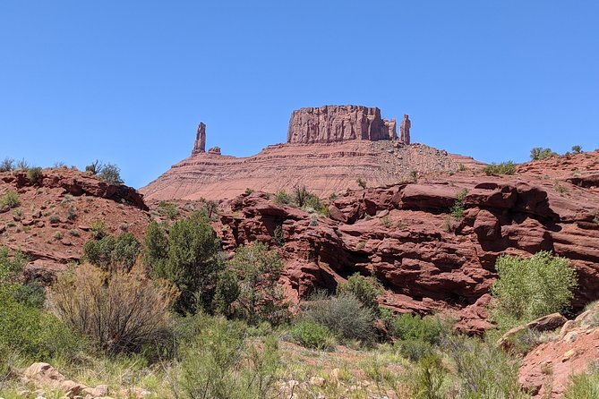 moabs-slot-canyon-hike-refreshingly-cool-summer-creek-adventure