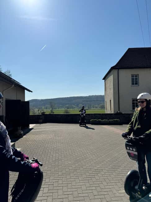 Moated castles, distillery, and the Muttental valley  Segway tour of Kemnade - Key Points
