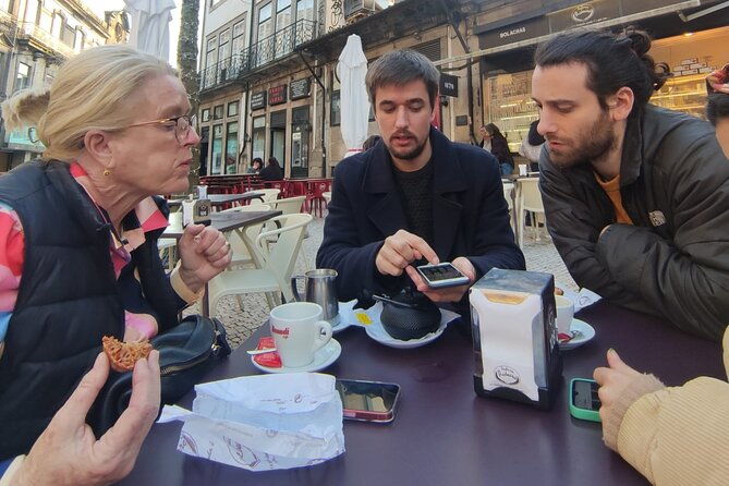 mobile-photography-through-porto-hidden-streets