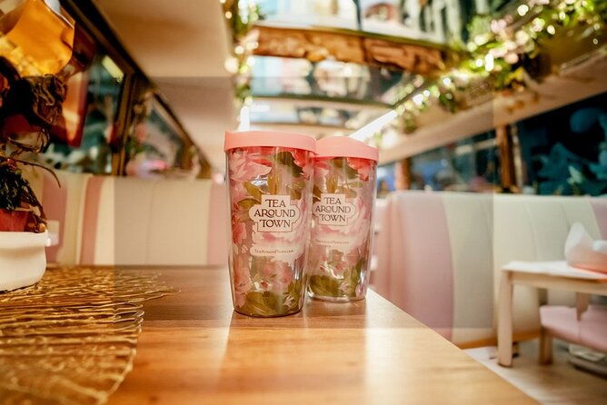 mobile-tea-room-experience-in-new-york-2