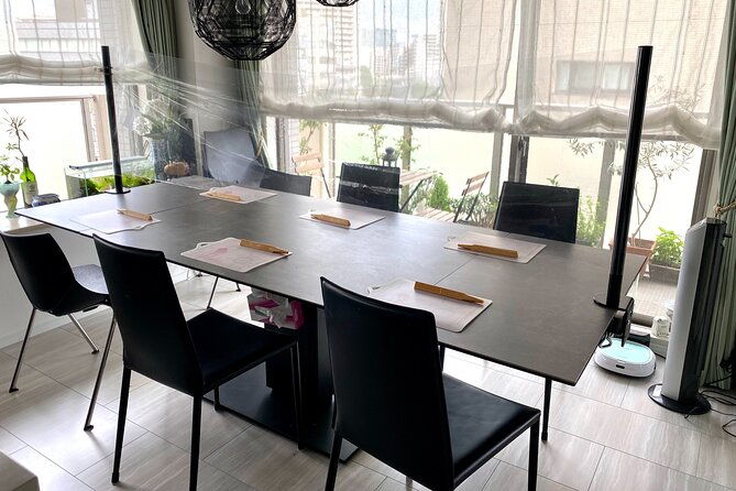 mochi-making-at-a-private-studio-in-tokyo