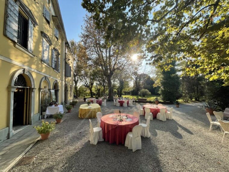 modena-balsamic-lunch-with-vinegar-cellar-tour-and-tasting