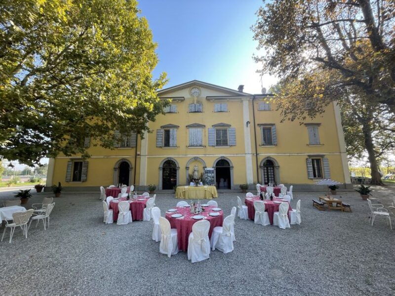 modena-balsamic-vinegar-cellar-tour-tasting-food-pairing
