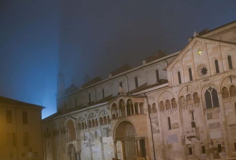 Modena Noir: a tour in the crime chronicle of the past by night - Exploring the Dark Side of Modena: What to Expect