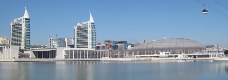 modern-lisbon-aboard-an-electric-tuk-tuk