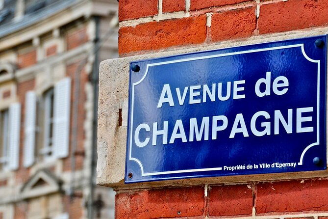 moet-et-chandon-pommery-pressoria-champagne-private-trip