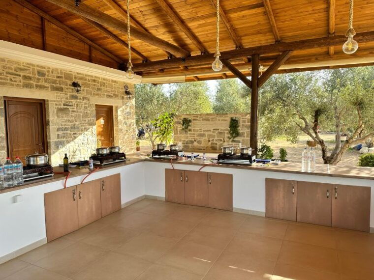 moires-cooking-class-and-meal-at-a-family-olive-farm
