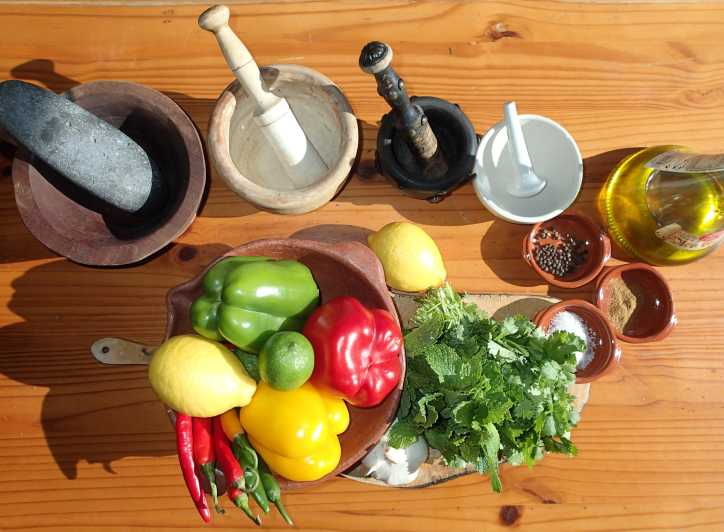 mojo-workshop-cooking-class-in-ancient-canarian-village