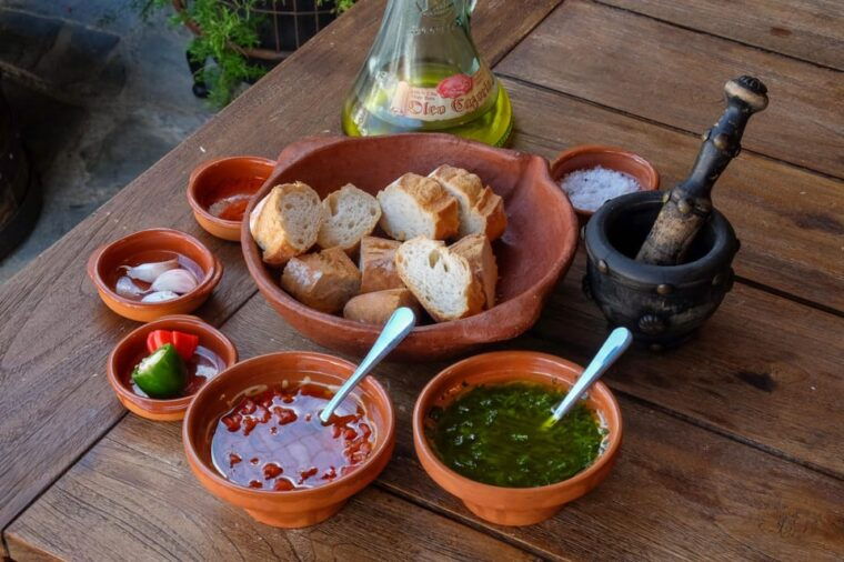 mojo-workshop-cooking-class-in-ancient-canarian-village