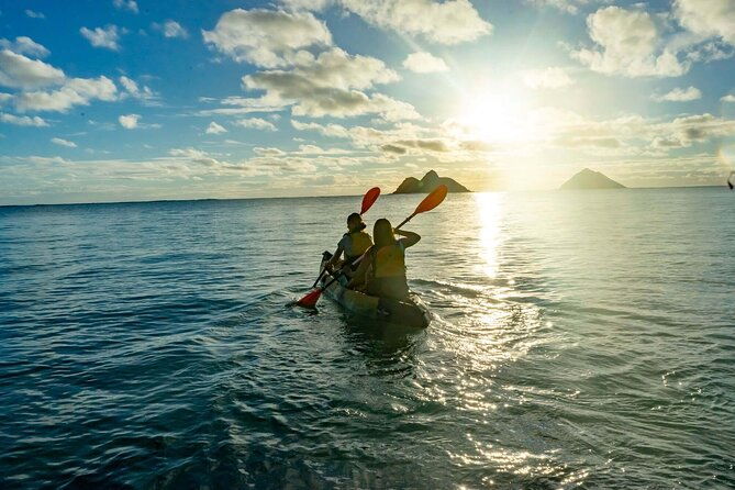 mokulua-islands-self-guided-kayak-adventure
