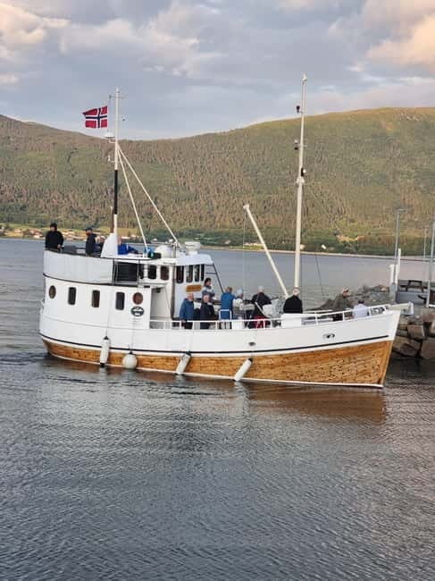 Molde: Boat Trip With Historical Storytelling from Molde - A Heartfelt Look at the Molde Boat Trip with Historical Storytelling
