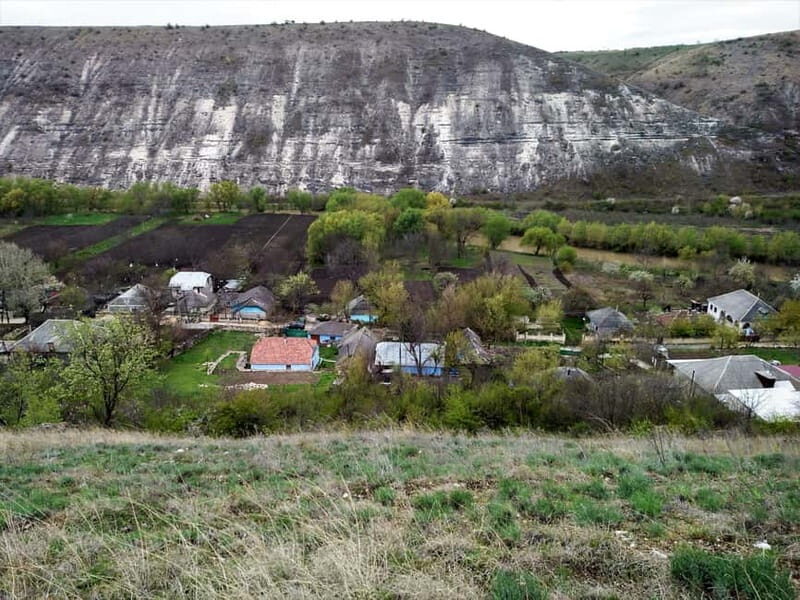 Moldova:Old Orhei Archeological Complex unique cave&Curchi - Additional Stops