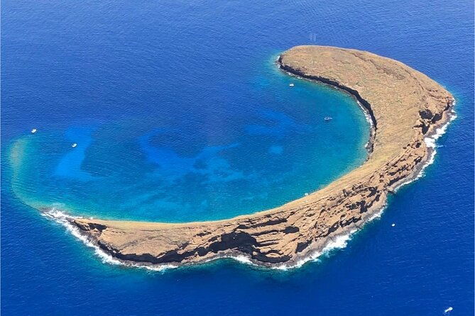 molokini-crater-and-turtle-town-snorkeling-from-kihei