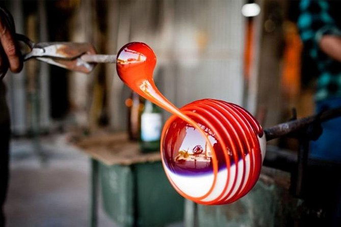 molten-glass-magic-glassblowing-class-private